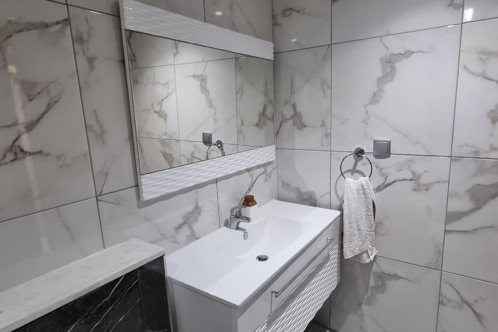 Fantastique, Luxerieux, Agreabel Appartement Monasztir Kültér fotó